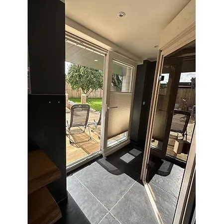 Friesenstuv Modern Retreat